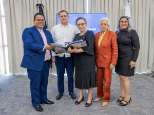 Procuradur&iacute;a General entrega bienes decomisados y transferidos al INCABIDE
